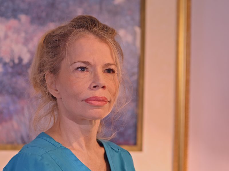 MV5BMjE4MjQ2MjEtMmZjNi00MGY3LWI3ZmItNjhlNjBiMTRiZTBjXkEyXkFq (1)